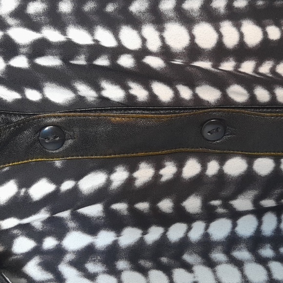 Conrad C Blouse - Picture 3 of 7